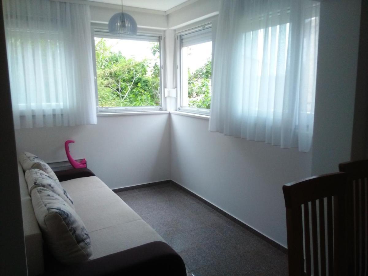 Apartments By The Sea Pag - 11778 Паг Екстериор снимка
